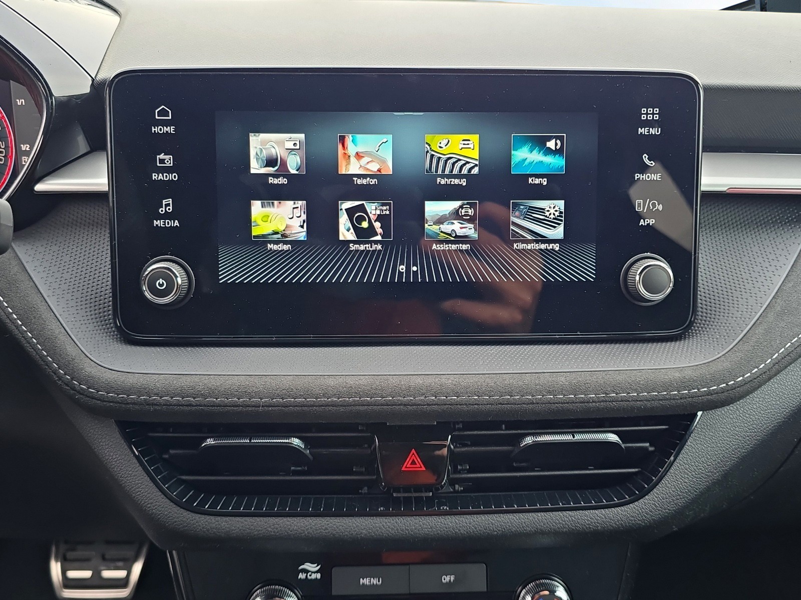 SKODA Fabia 1.5 TSI Monte Carlo DSG-image-12