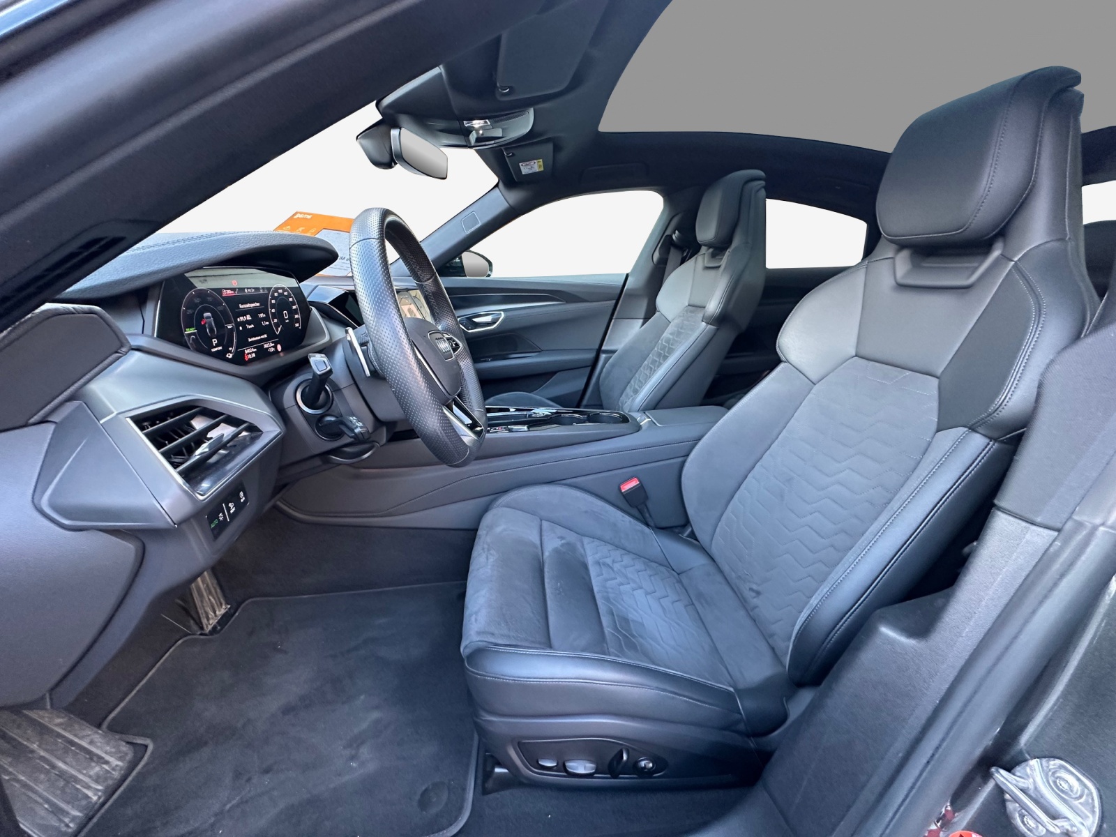 AUDI e-tron GT quattro-image-8