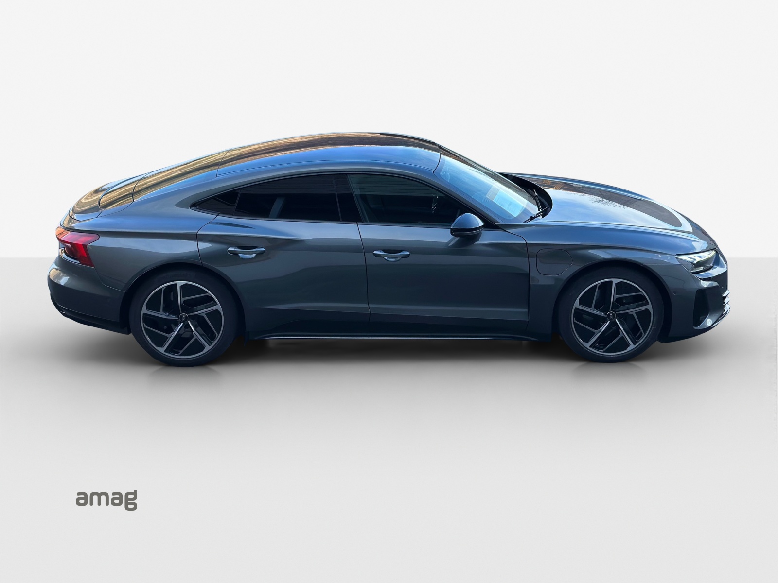 AUDI e-tron GT quattro-image-15