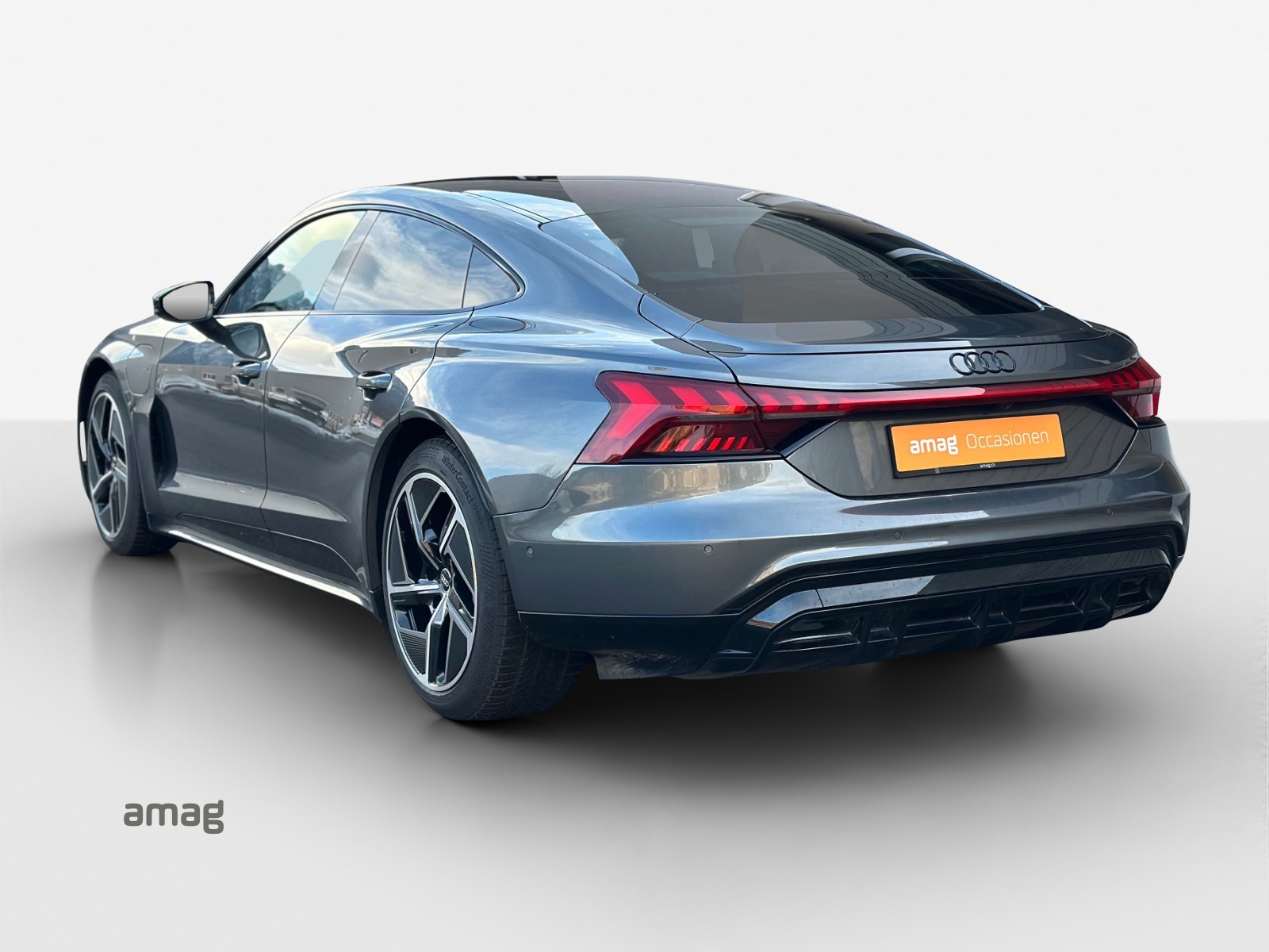 AUDI e-tron GT quattro-image-2