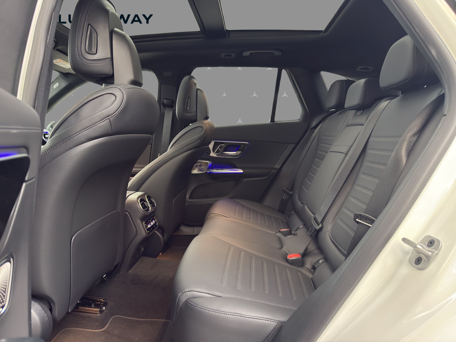 MERCEDES-BENZ GLC 220 d 4Matic 9G-Tronic-image-14
