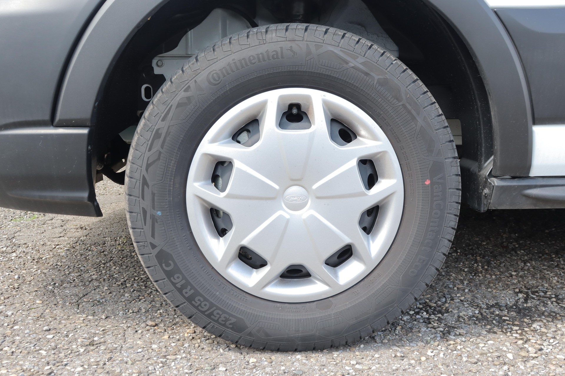 FORD Transit Van 350 L4H3 2.0 EcoBlue 130 Trend-image-9