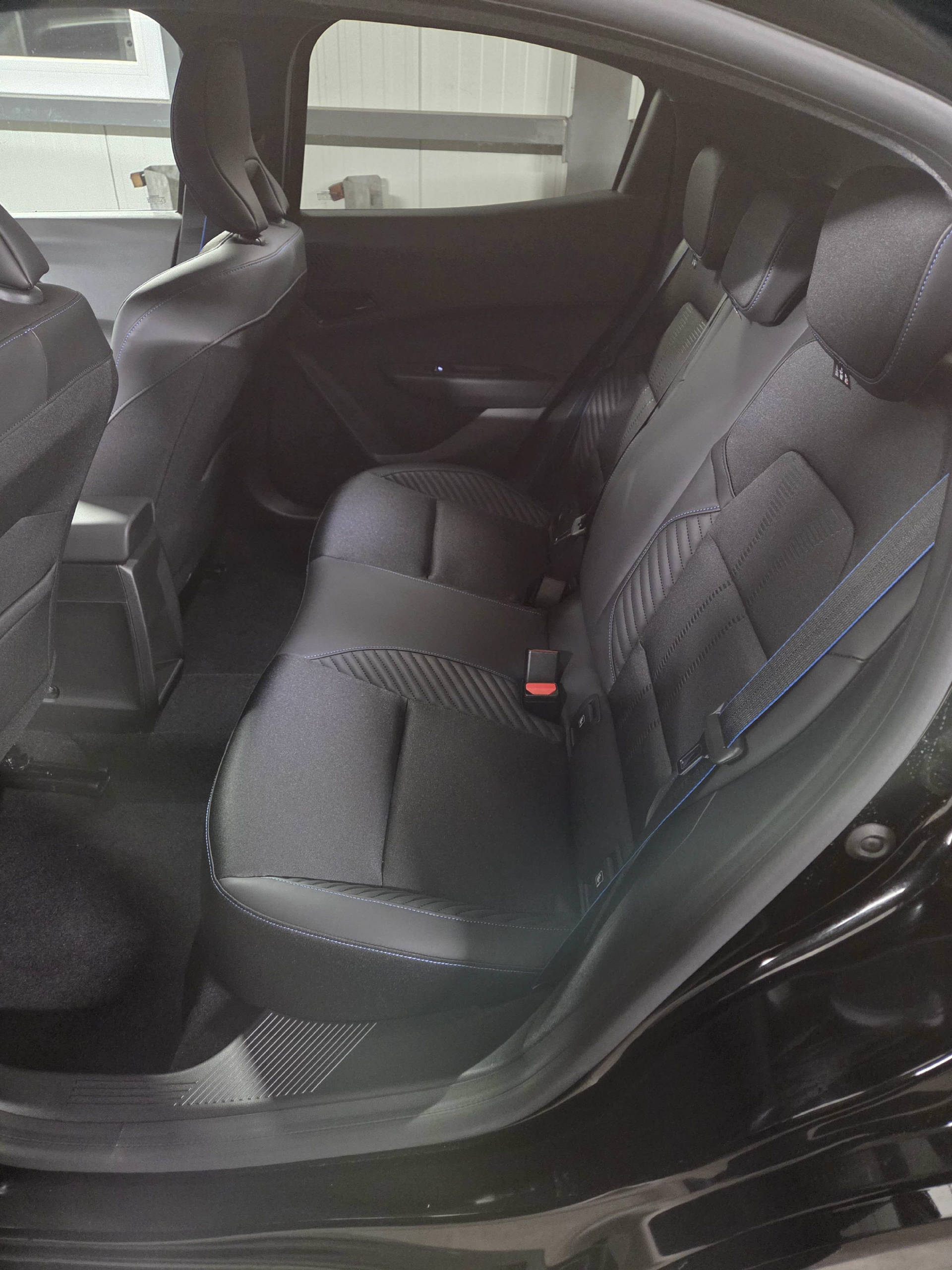 RENAULT Clio 1.8 E-Tech esprit Alpine-image-5