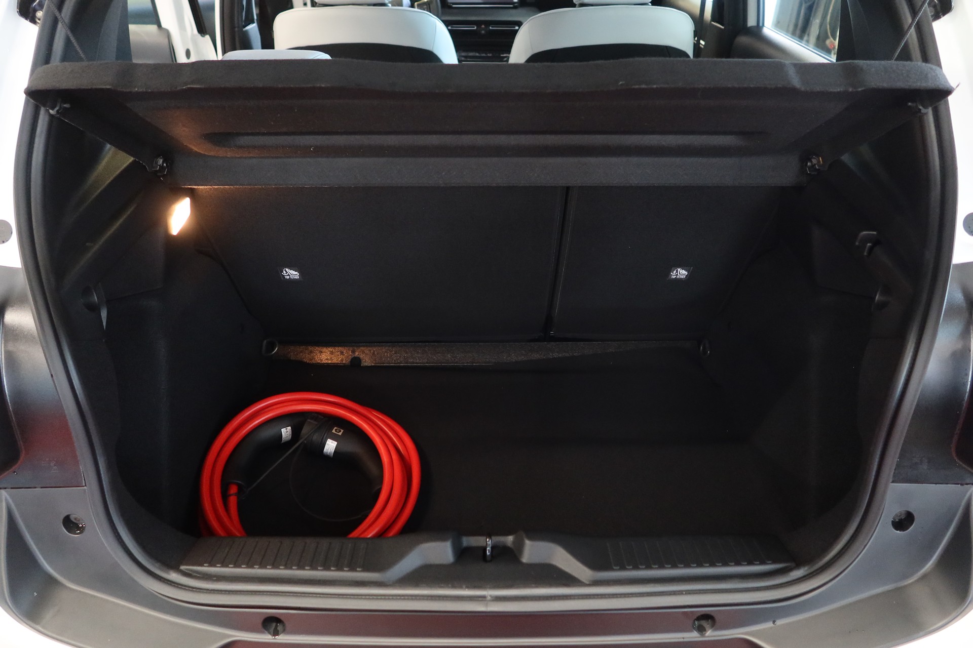 CITROEN e-C3 44kWh Plus-image-9