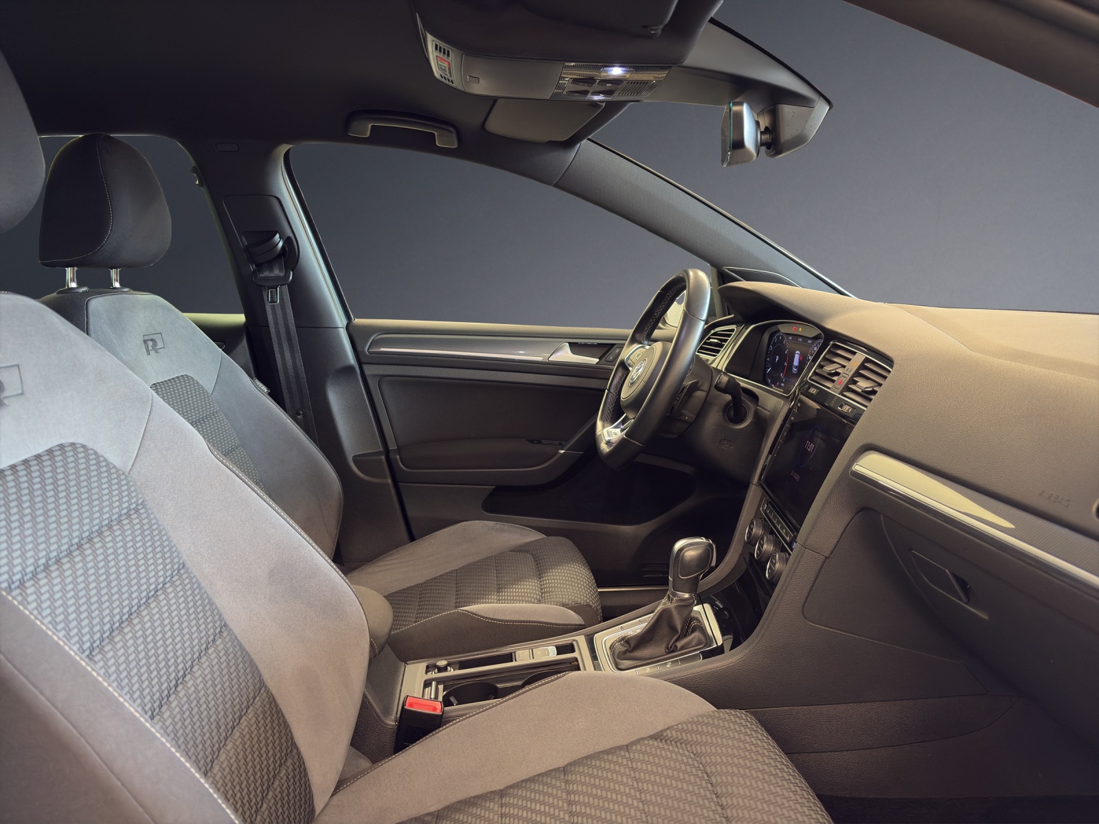 VW Golf 1.4 TSI High-image-8