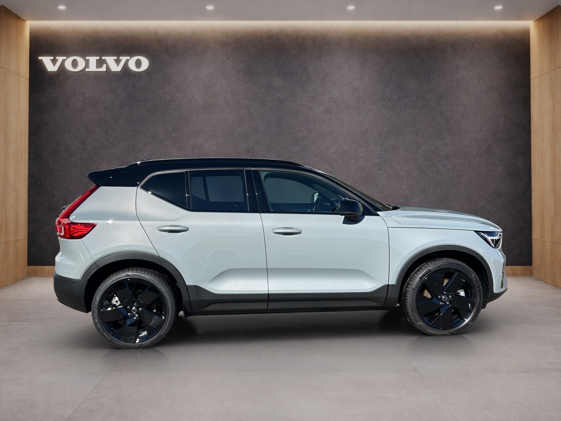 VOLVO EX40 Twin Black Edition AWD-image-5