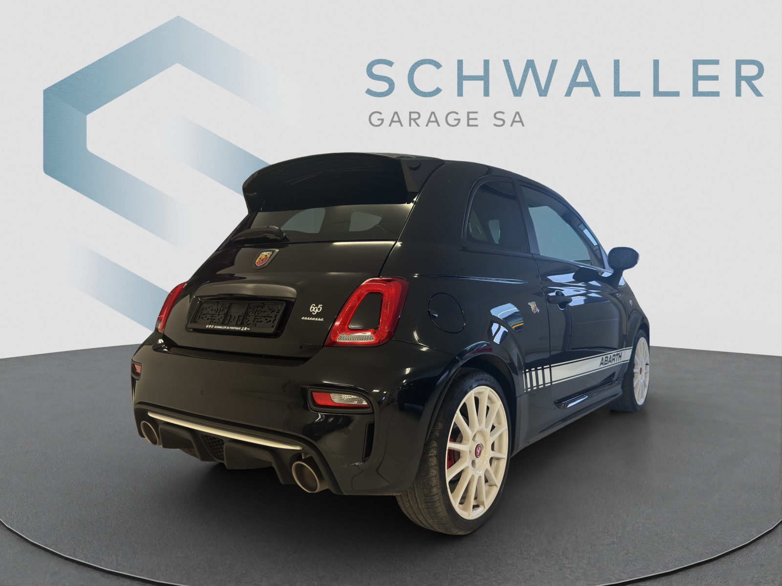 FIAT 500 Abarth 695 1.4 T-Jet Essesse Abarth-image-3
