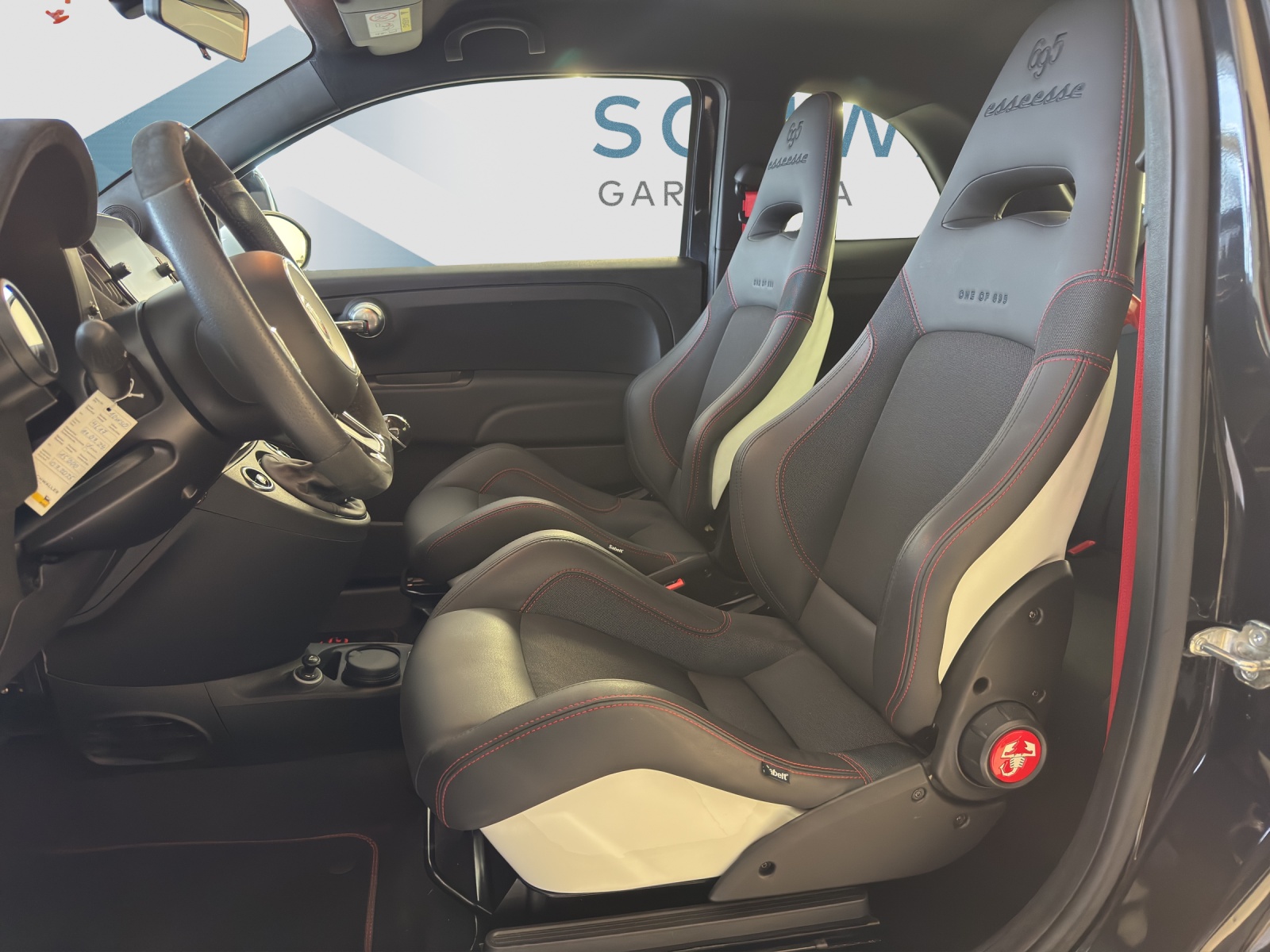 FIAT 500 Abarth 695 1.4 T-Jet Essesse Abarth-image-7