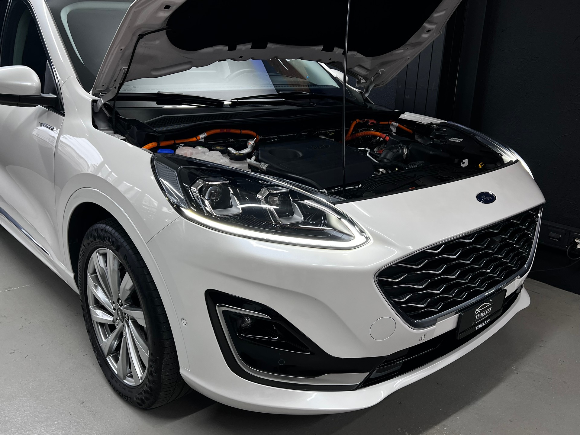 FORD Kuga 2.5 PHEV Vignale 2WD-image-2