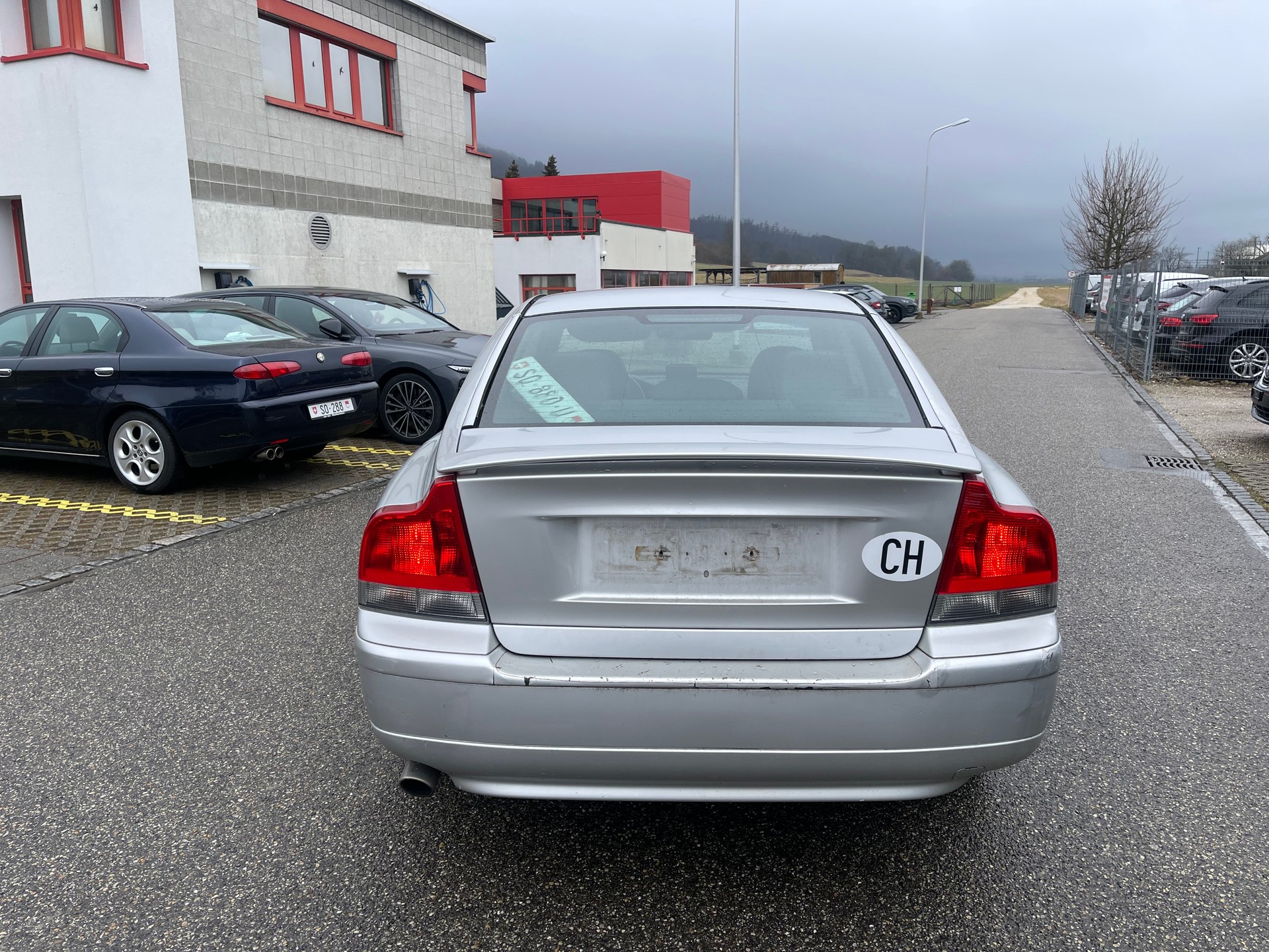 VOLVO S60 2.4T-image-5