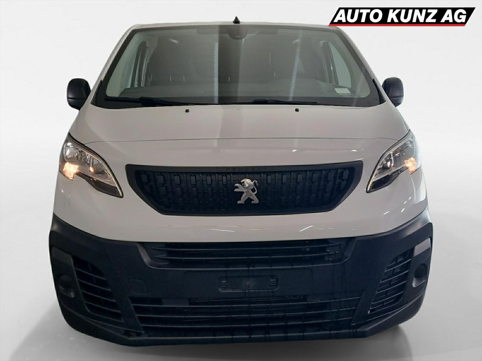 PEUGEOT e-Expert Premium 50KWh Long L3-image-2