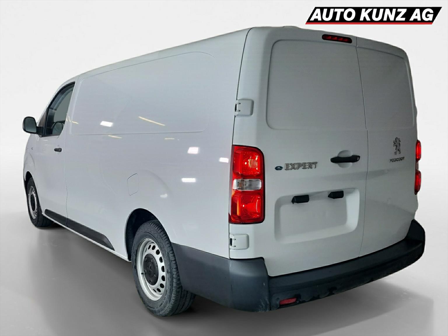 PEUGEOT e-Expert Premium 50KWh Long L3-image-1