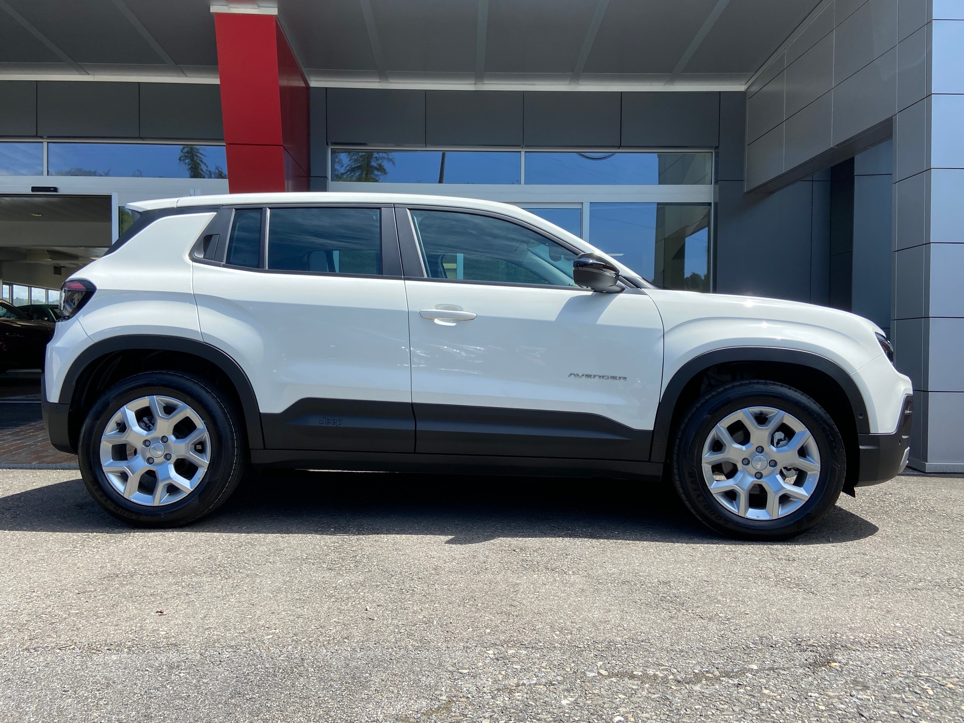 JEEP Avenger 1.2 Turbo Altitude-image-14
