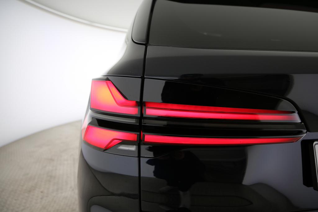 BMW X5 30d xDrive SAG-image-18