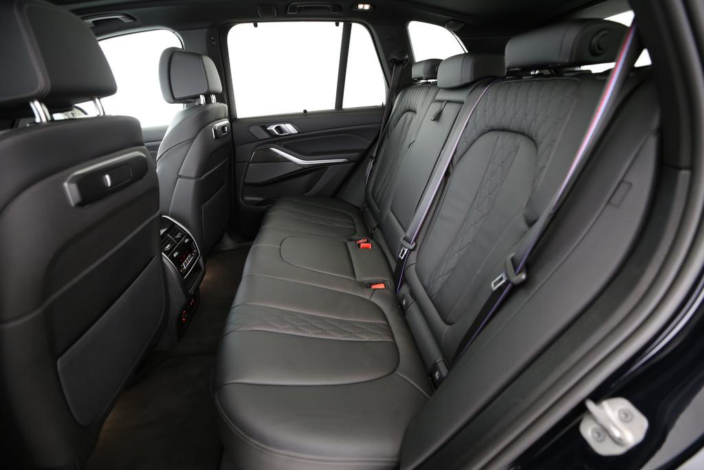 BMW X5 30d xDrive SAG-image-14
