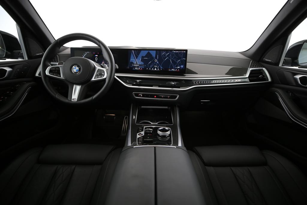 BMW X5 30d xDrive SAG-image-5
