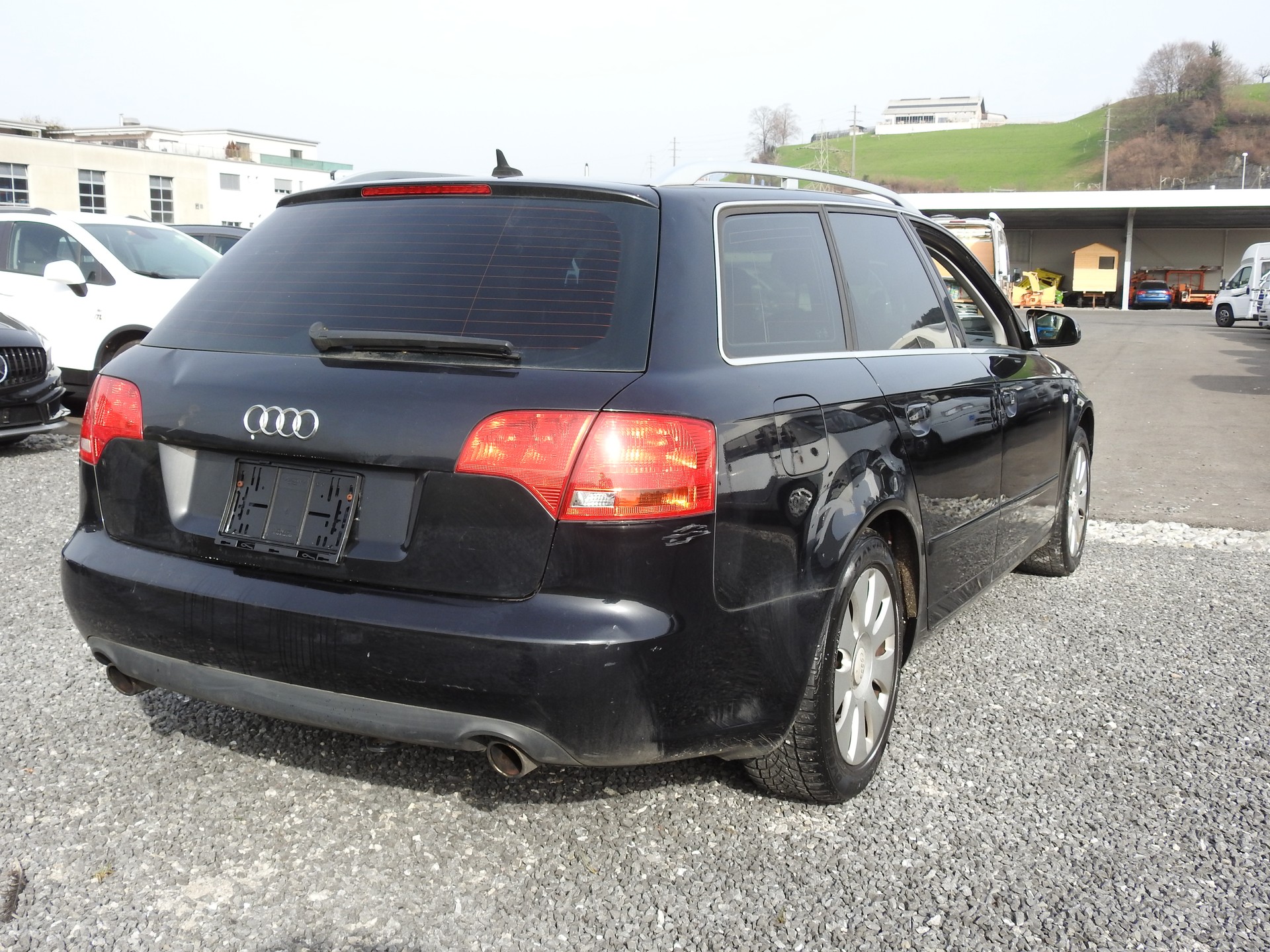 AUDI A4 Avant 1.8 Turbo quattro-image-5