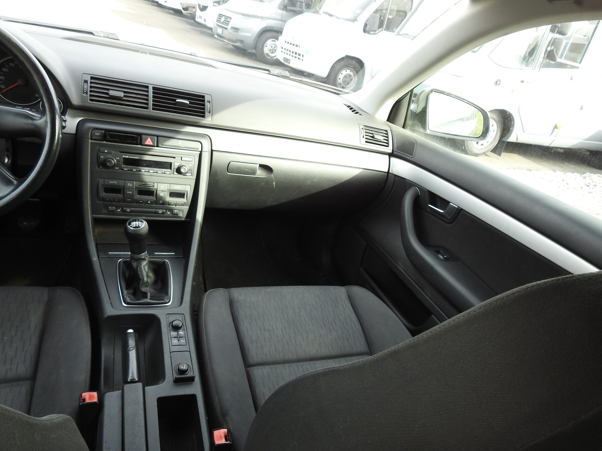 AUDI A4 Avant 1.8 Turbo quattro-image-15