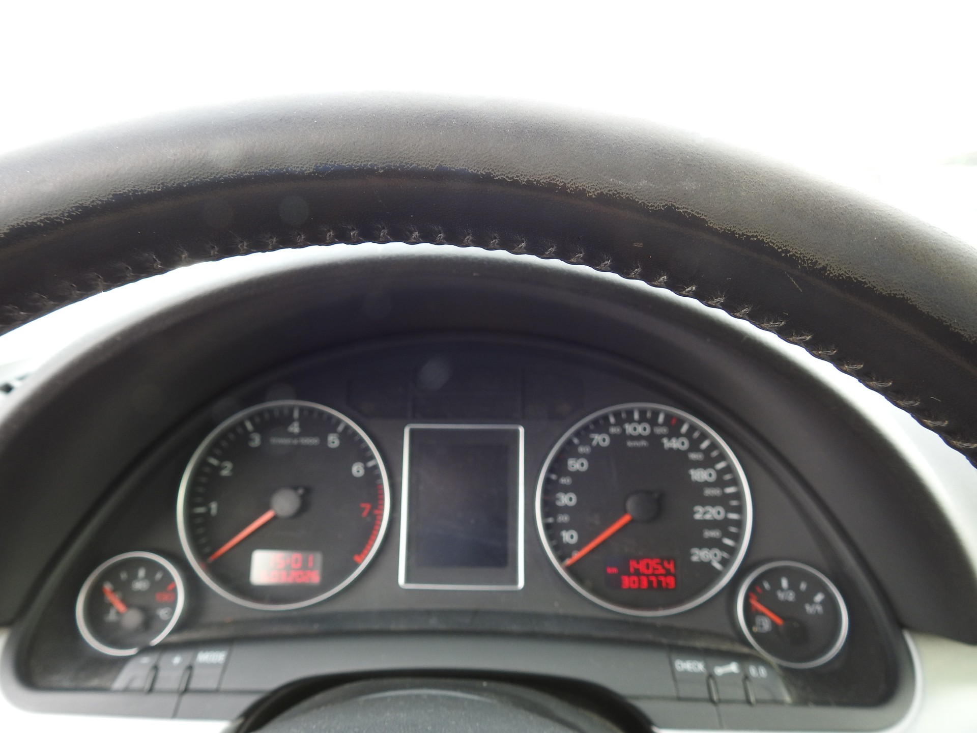 AUDI A4 Avant 1.8 Turbo quattro-image-19