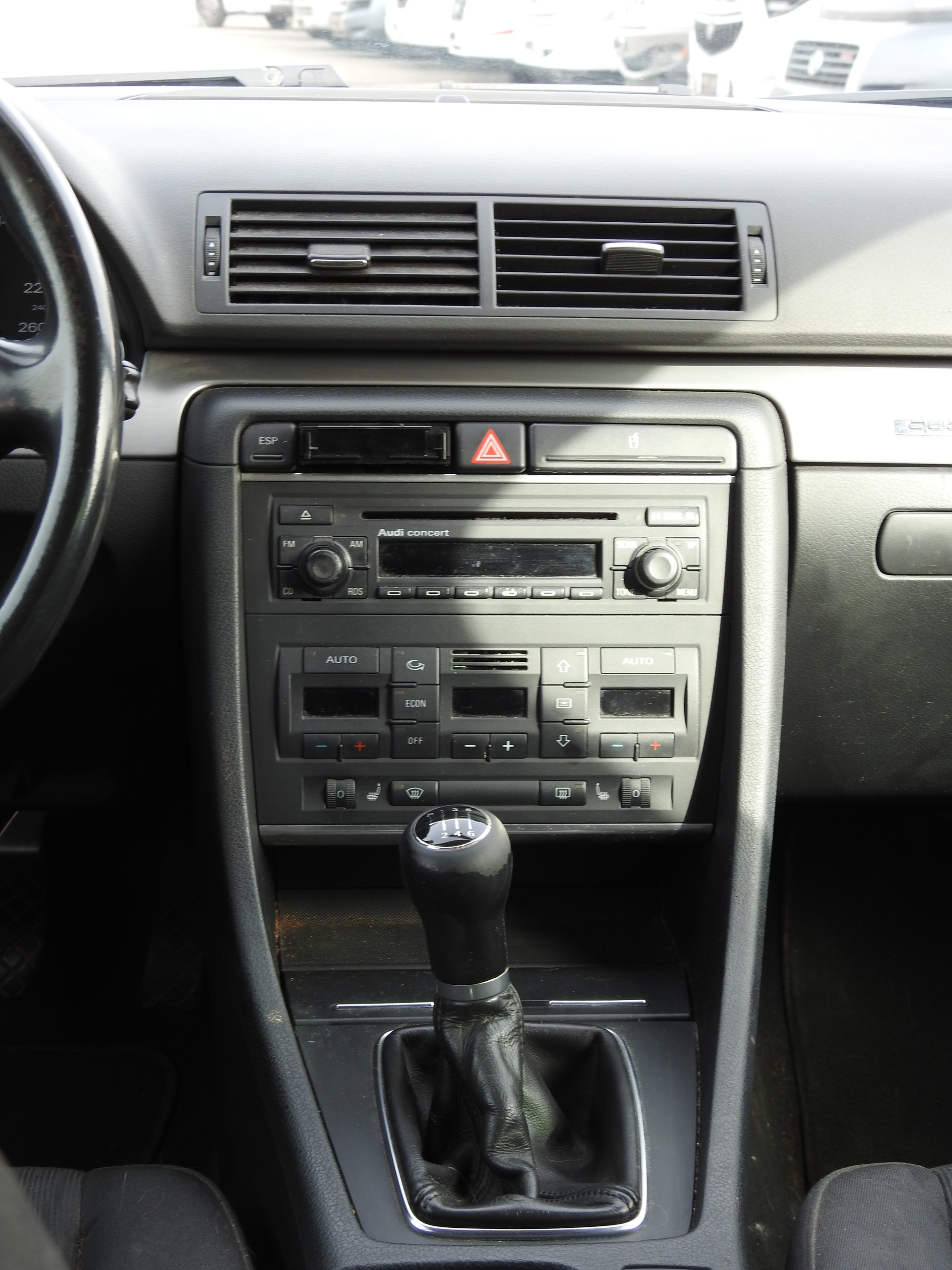AUDI A4 Avant 1.8 Turbo quattro-image-14