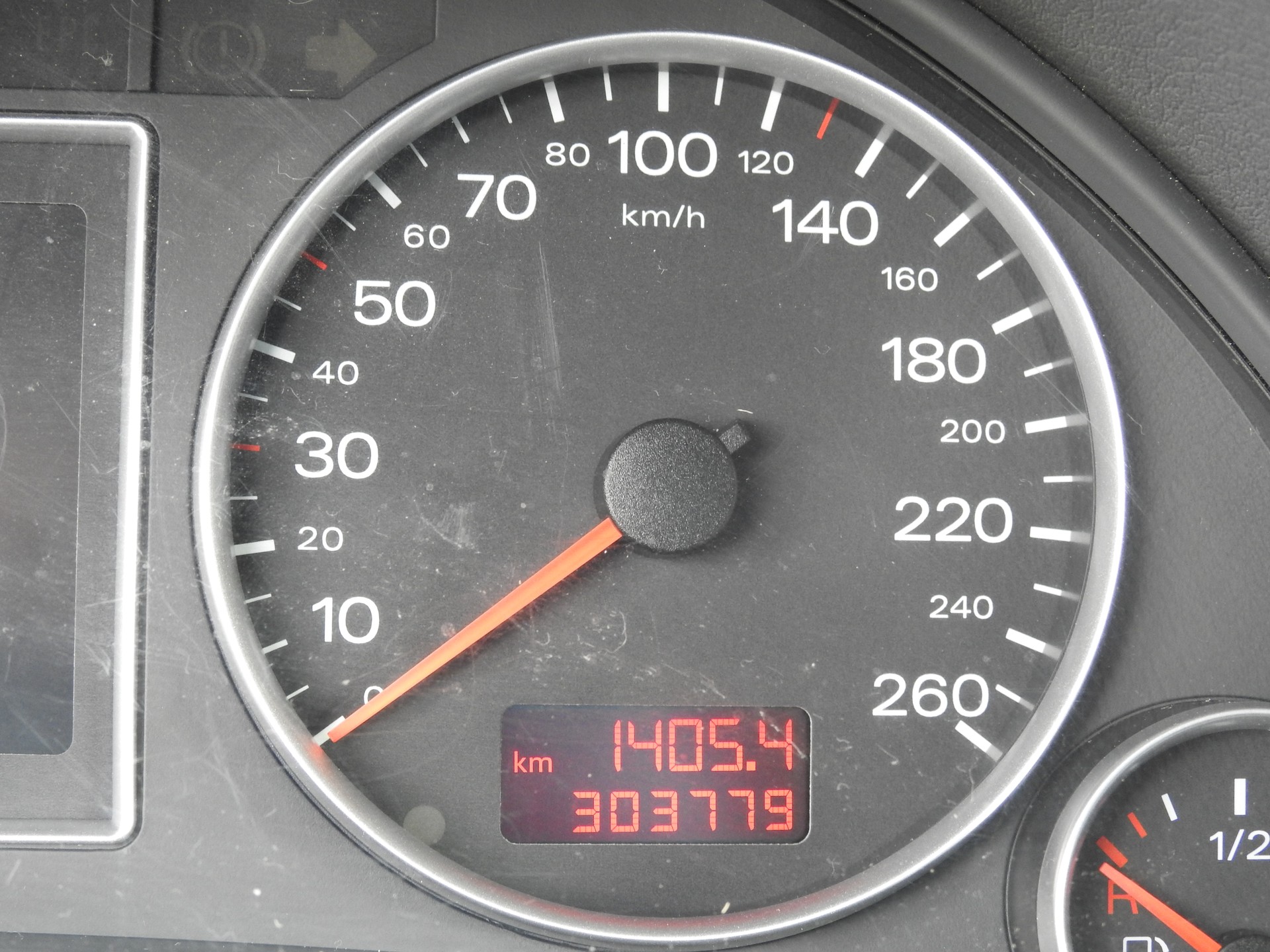 AUDI A4 Avant 1.8 Turbo quattro-image-18