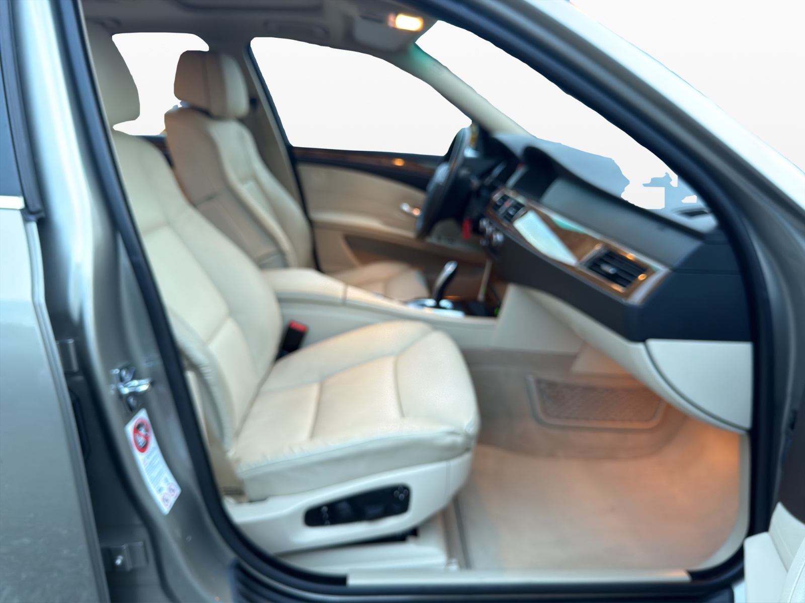 BMW 530xi Steptronic-image-14