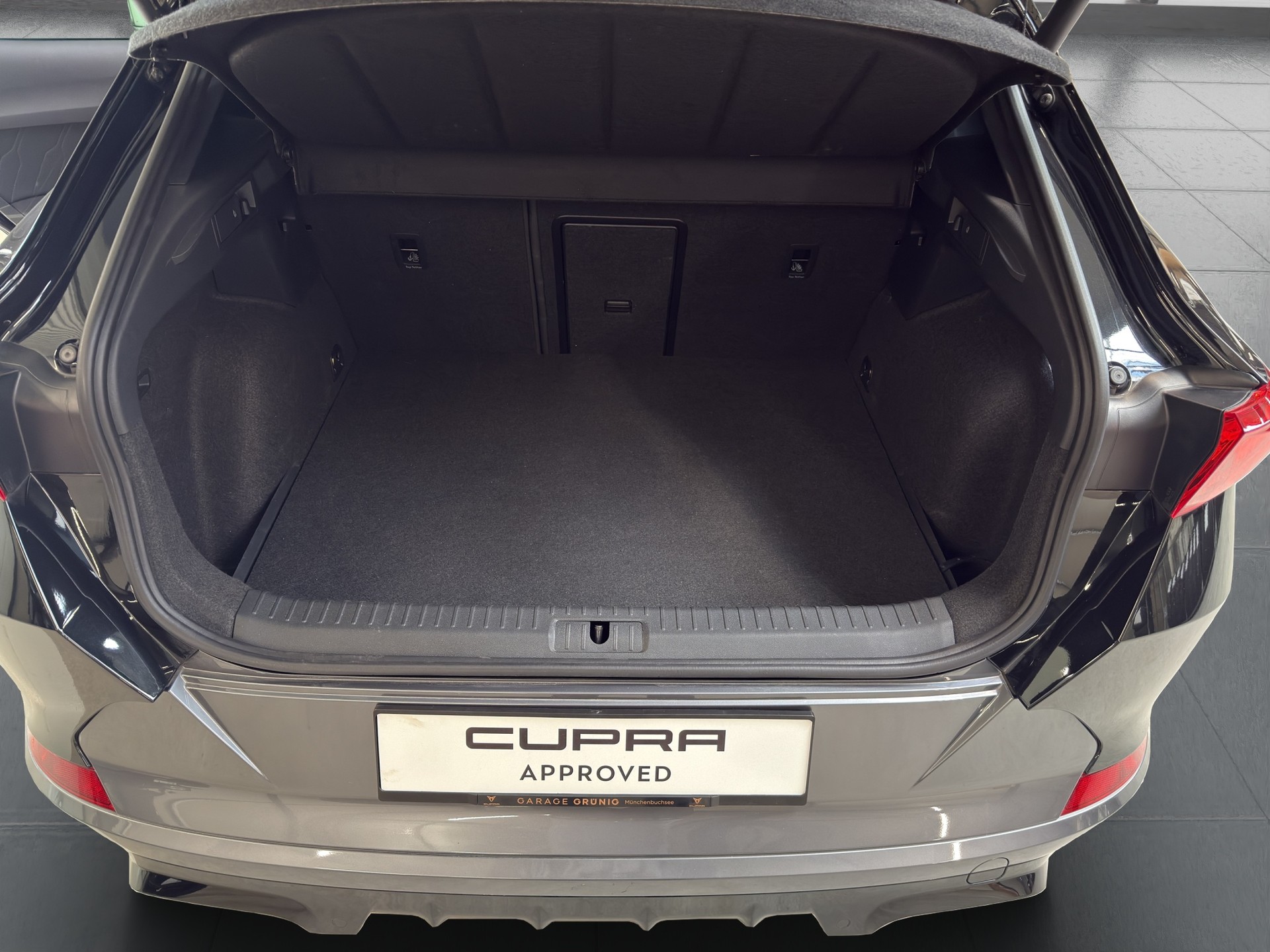 CUPRA Formentor 1.4 e-HYBRID pHEV VZ DSG-image-11