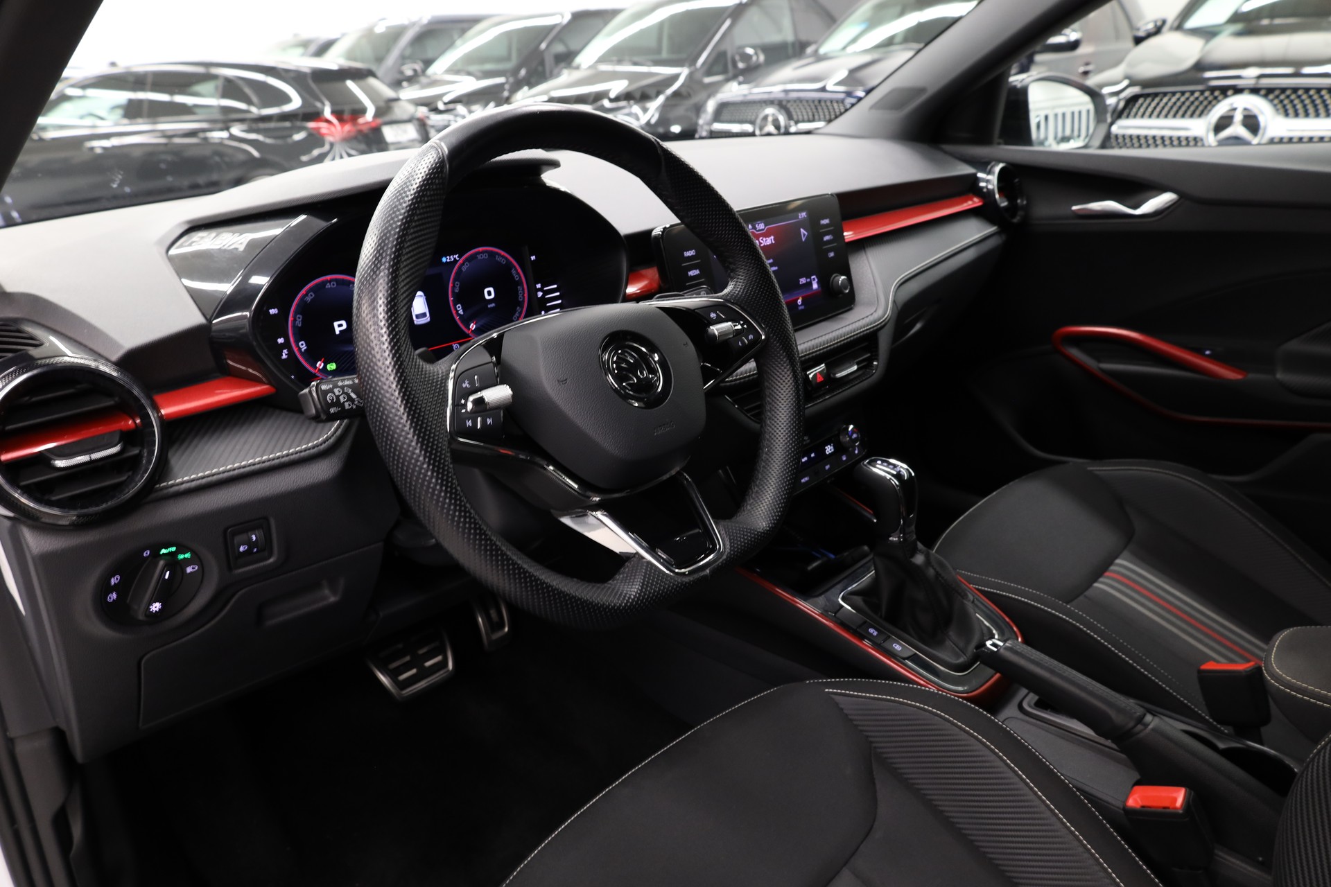SKODA Fabia 1.0 TSI Monte Carlo DSG-image-16