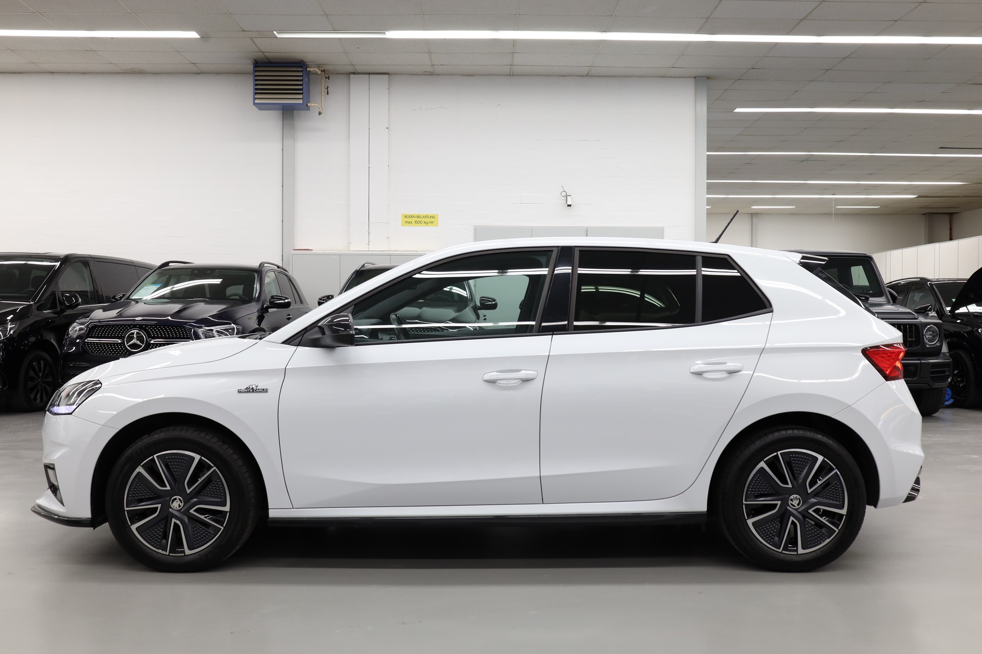 SKODA Fabia 1.0 TSI Monte Carlo DSG-image-9