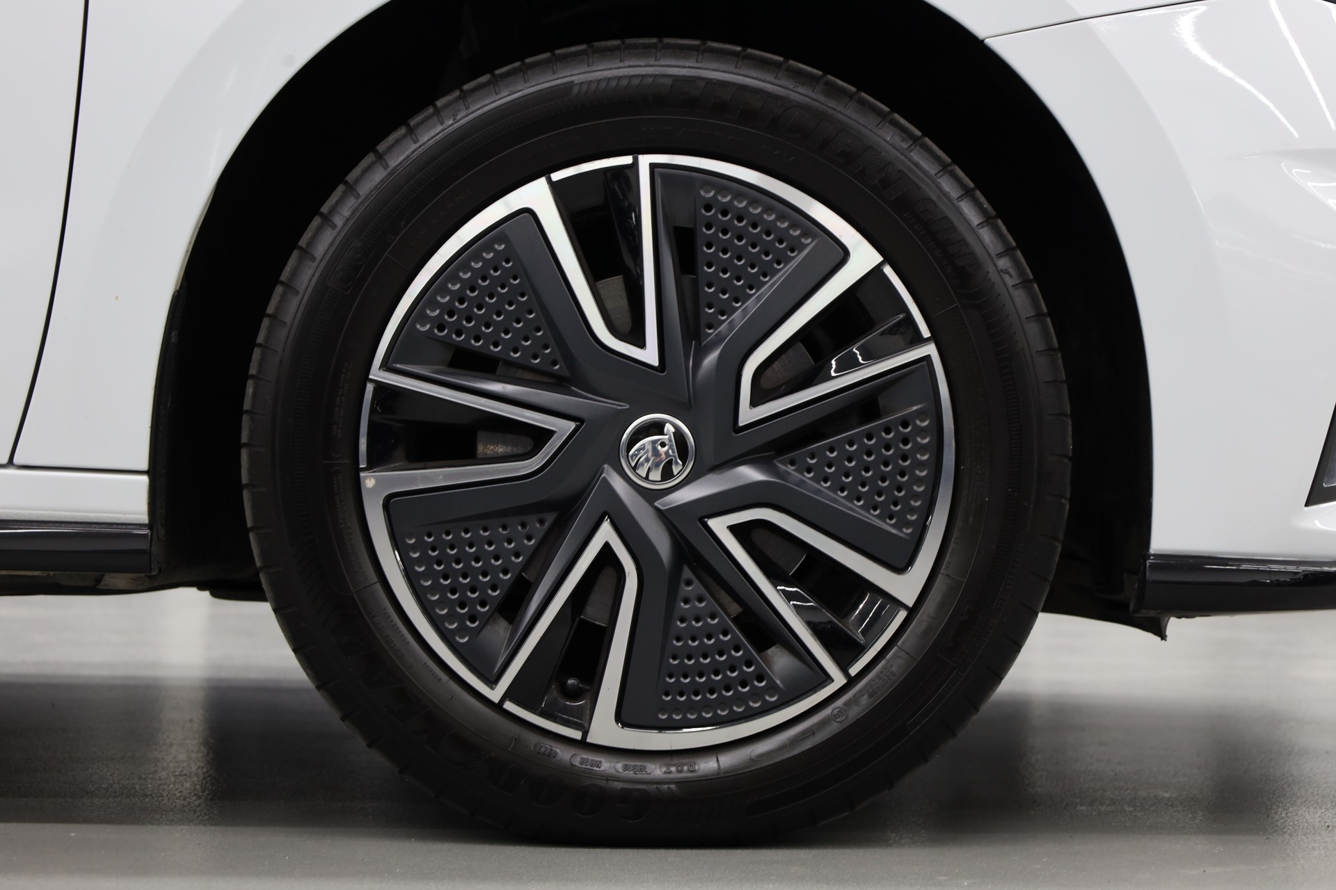 SKODA Fabia 1.0 TSI Monte Carlo DSG-image-12