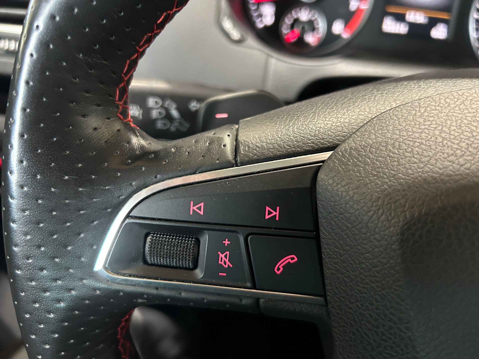SEAT Alhambra 1.4 TSI DSG Hola FR-image-15