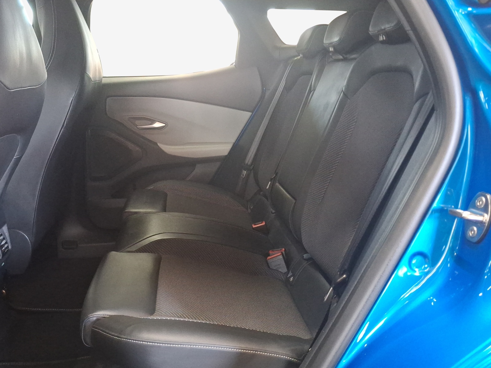 FORD Explorer Elektro 77kWh Extended Range-image-12