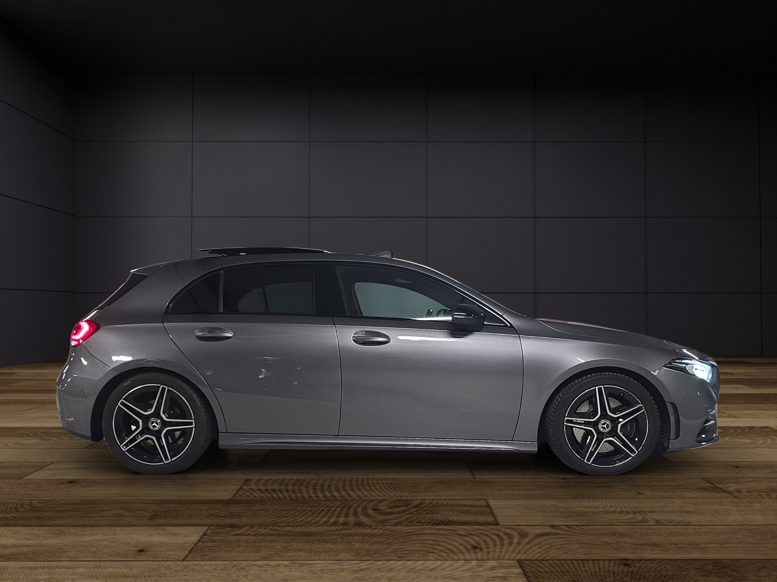 MERCEDES-BENZ A 250 4Matic AMG Line 4Matic 7G-DCT-image-4