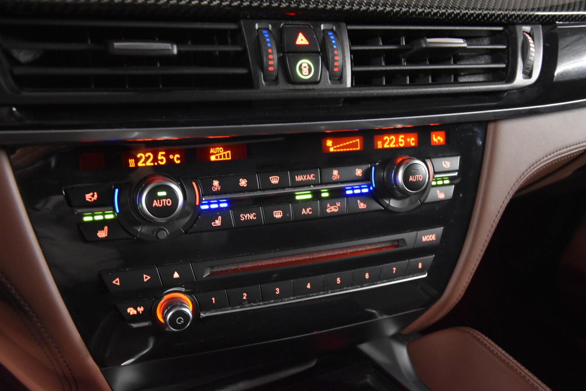 BMW X5M Steptronic * CARBONSCHWARZ INDIVIDUAL *-image-23