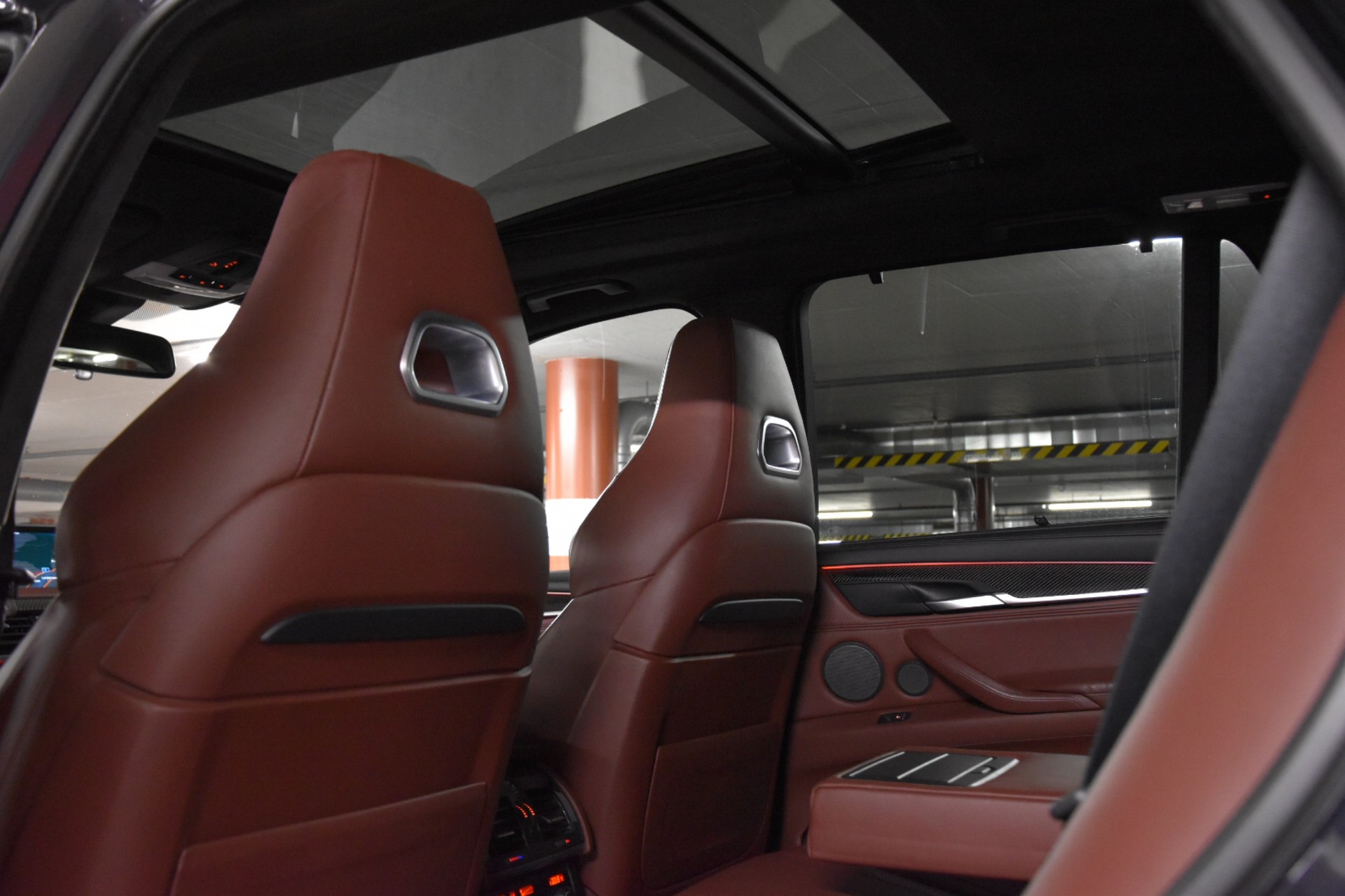 BMW X5M Steptronic * CARBONSCHWARZ INDIVIDUAL *-image-30