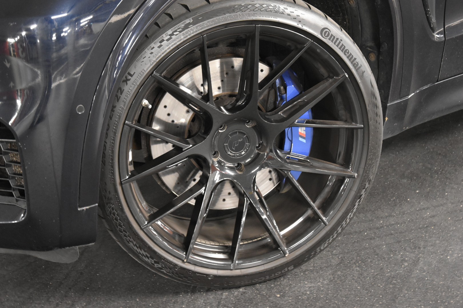 BMW X5M Steptronic * CARBONSCHWARZ INDIVIDUAL *-image-2