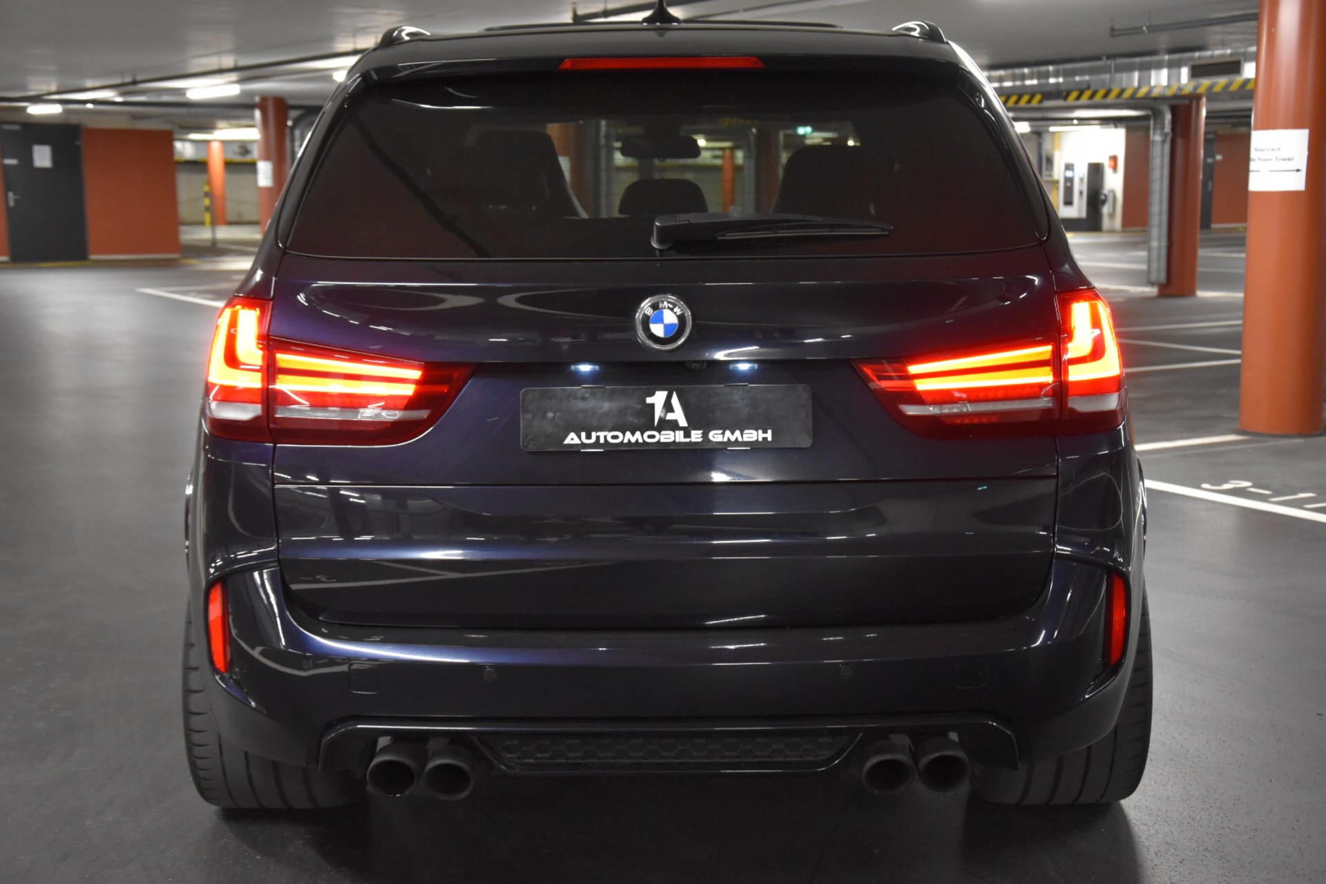 BMW X5M Steptronic * CARBONSCHWARZ INDIVIDUAL *-image-6