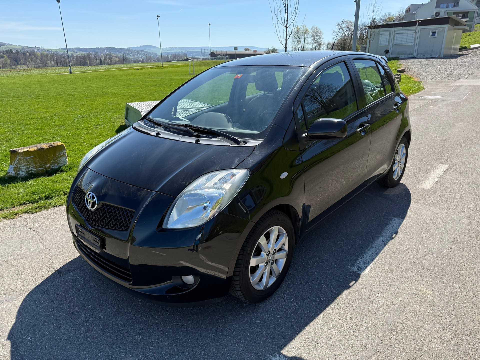 TOYOTA Yaris 1.3 Linea Sol-image-0