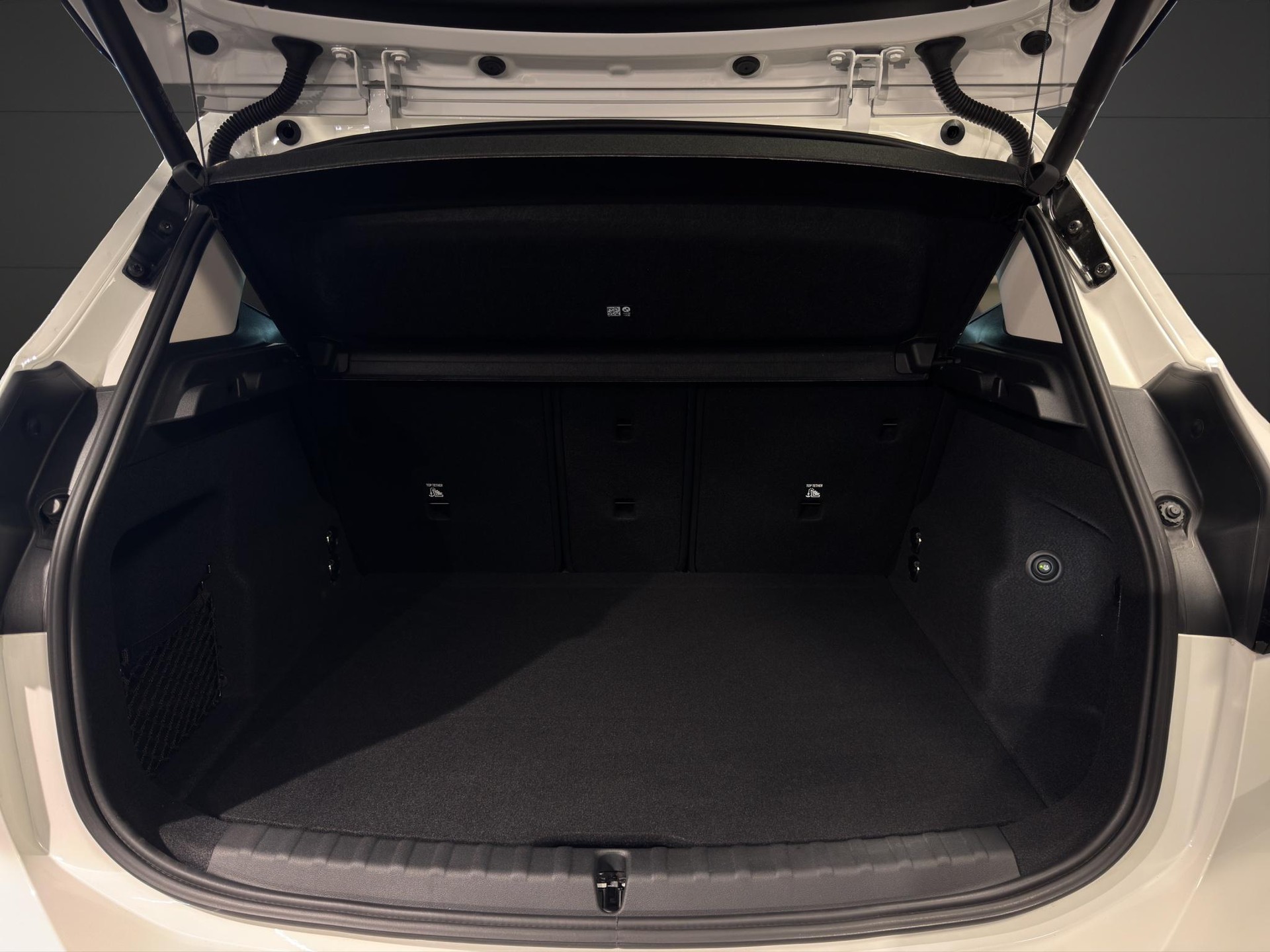 BMW 218d Active Tourer-image-14