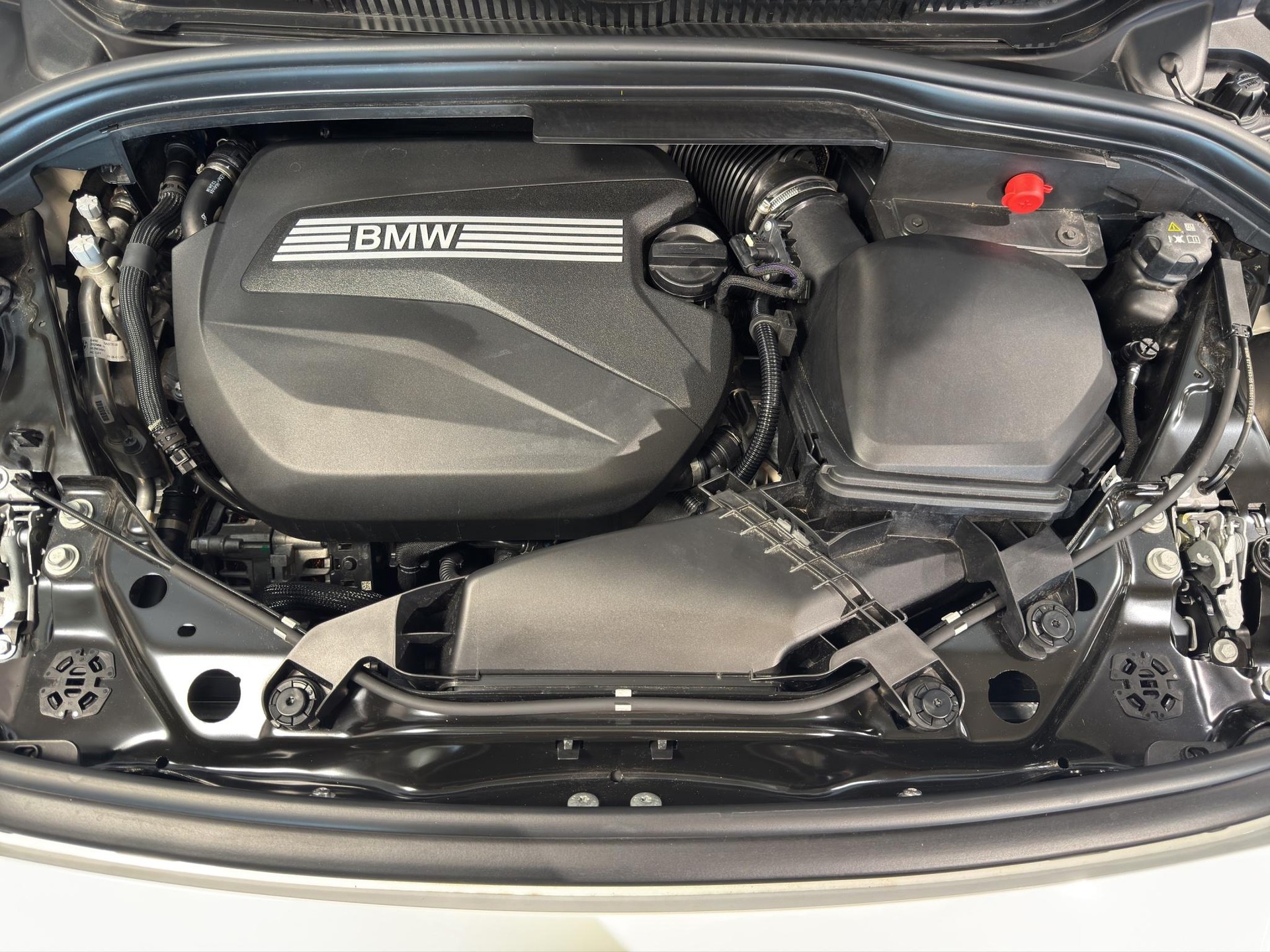 BMW 218d Active Tourer-image-20