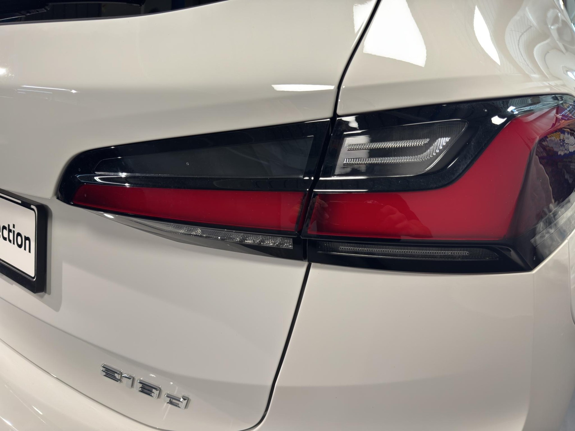 BMW 218d Active Tourer-image-6