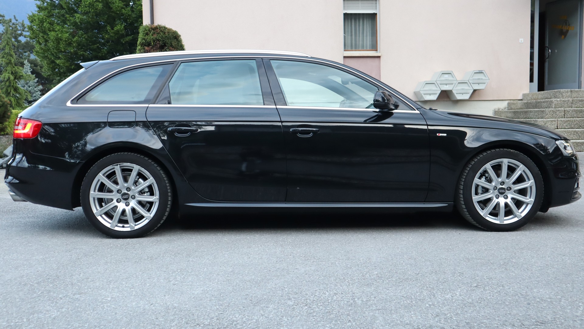 AUDI A4 Avant 1.8 TFSI-image-4