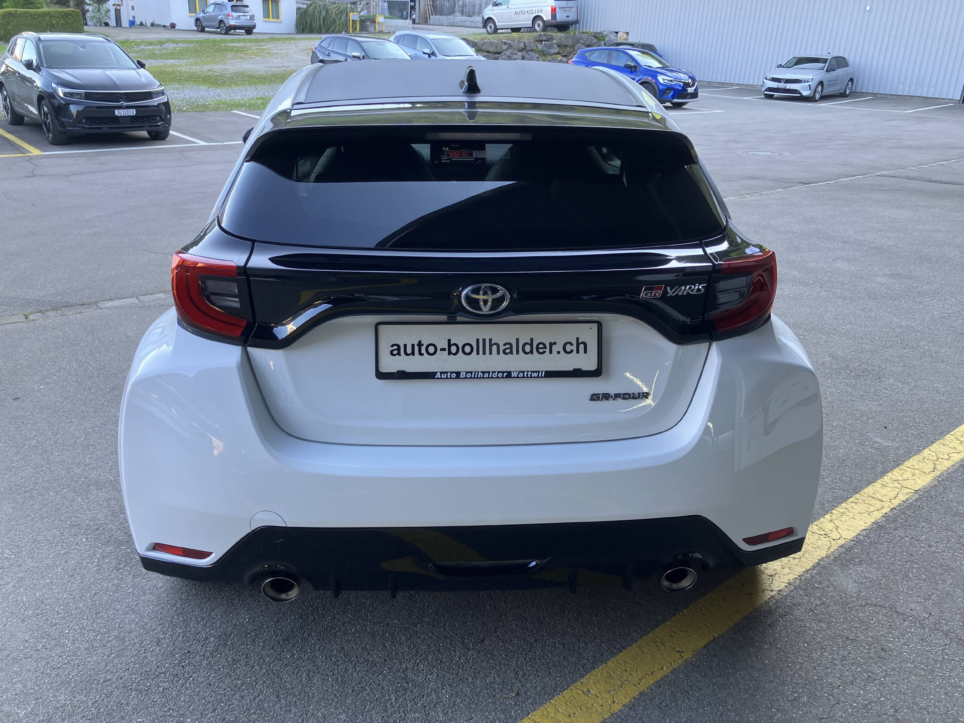 TOYOTA Yaris 1.6 GR Sport-image-7