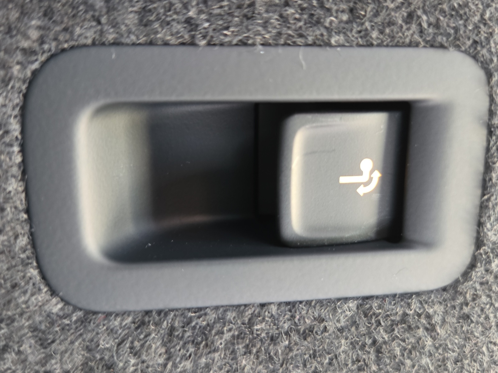 VW Tayron 2.0 TSI R-Line DSG 4Motion-image-9