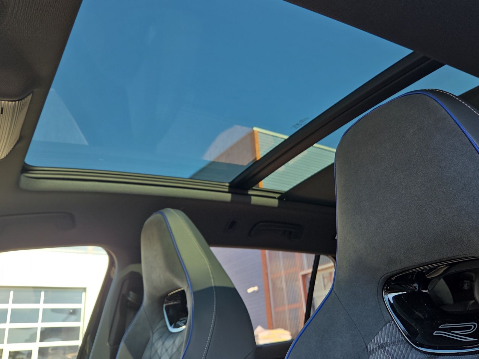 VW Tayron 2.0 TSI R-Line DSG 4Motion-image-12