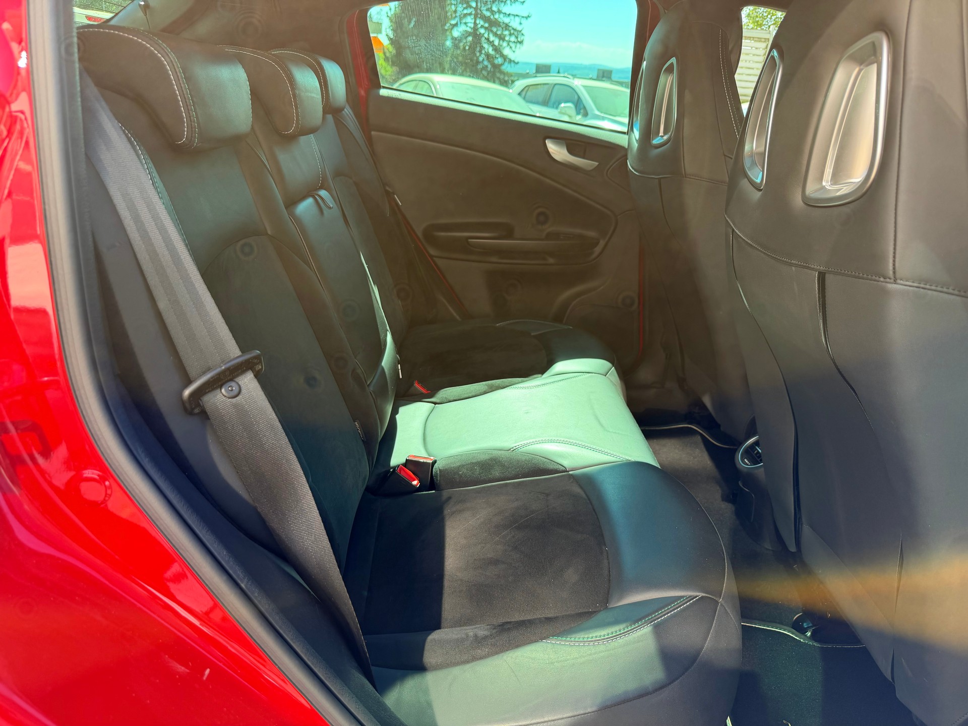 ALFA ROMEO Giulietta 1750 TBi Quadrifoglio Verde TCT-image-4