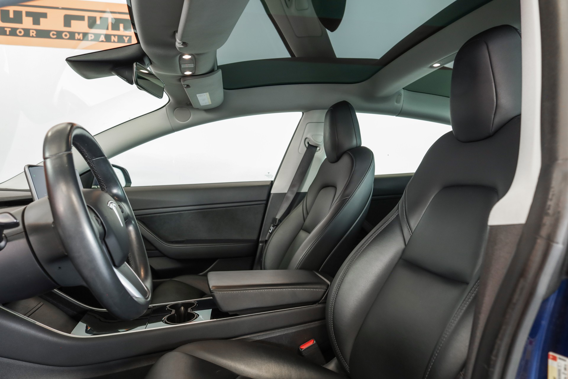 TESLA Model 3 Long Range Dual Motor AWD-image-9