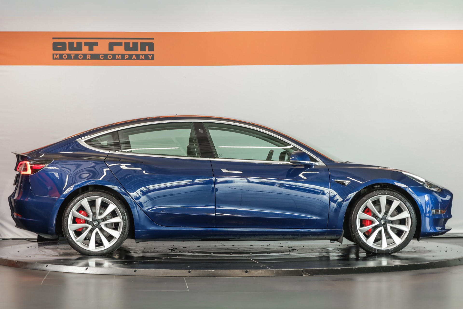 TESLA Model 3 Long Range Dual Motor AWD-image-3