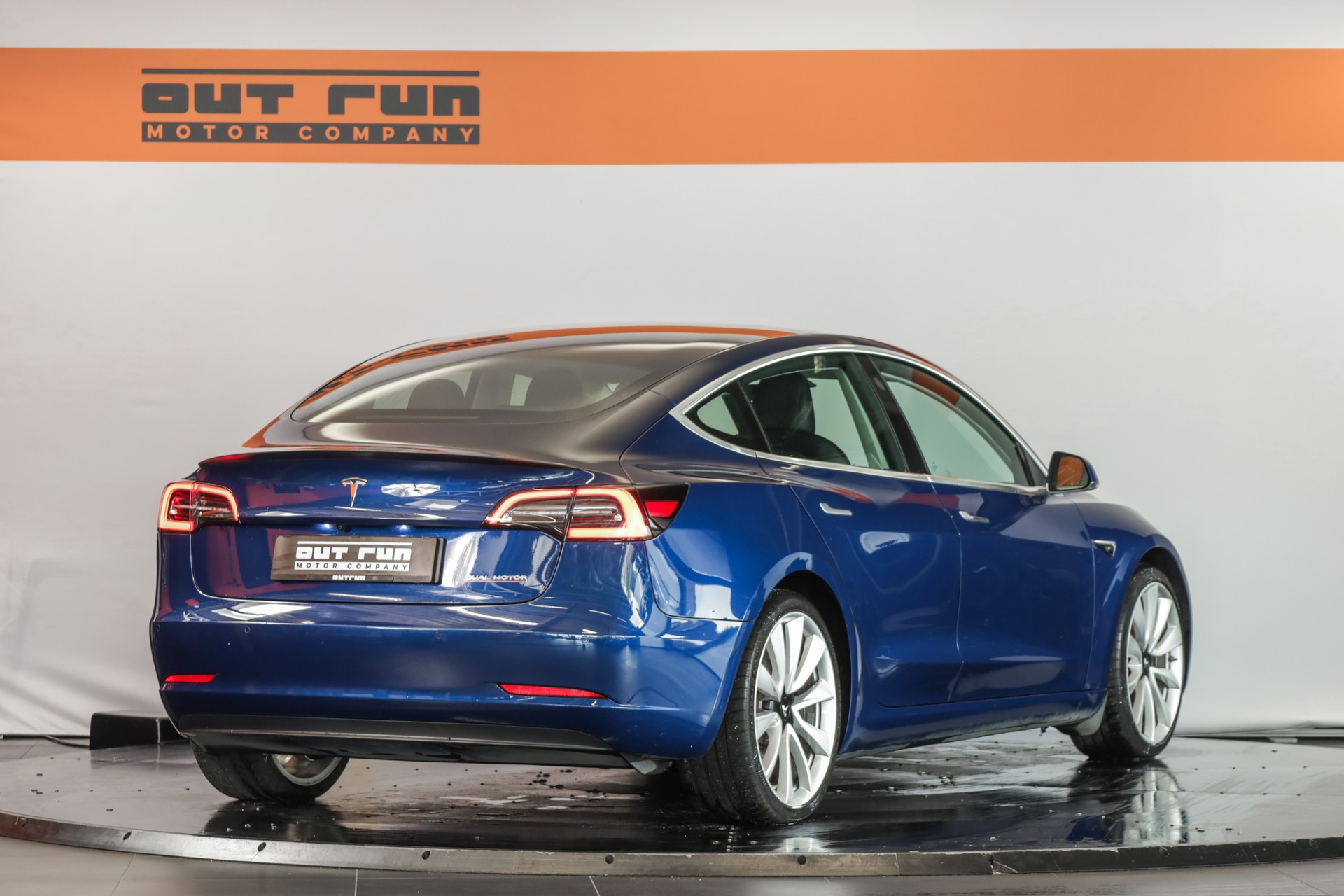 TESLA Model 3 Long Range Dual Motor AWD-image-6
