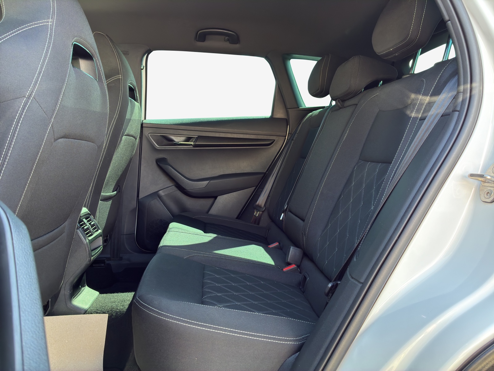 SKODA Karoq 1.5 TSI ACT SportLine DSG-image-11